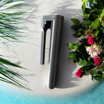 CapillaFlower - kapillare Vase für Schnittblumen schwarz solo